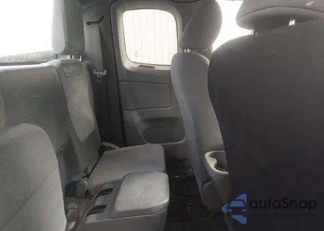 2010 Toyota Tacoma z USA, uszkodzony, nr VIN 5TEUX4EN8AZ720771